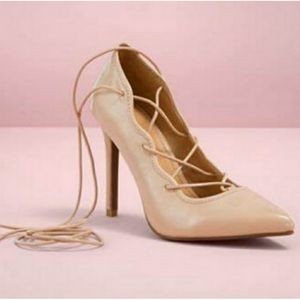 LC Lauren Conrad | Runway Pumps Limited Edition